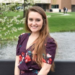 Meet your Posher, Nina